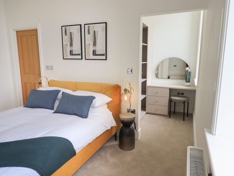 Cottage | 2 bedrooms, individually decorated, individually furnished, free WiFi