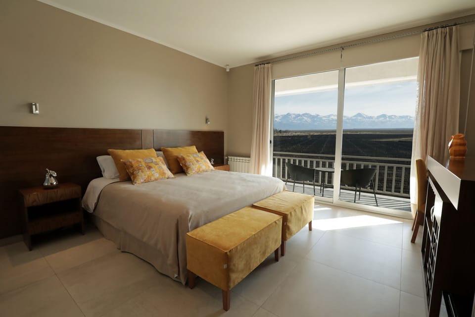 Standard Double or Twin Room | Egyptian cotton sheets, premium bedding, minibar, in-room safe