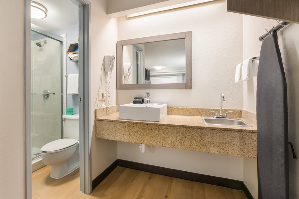 Free toiletries, hair dryer, towels