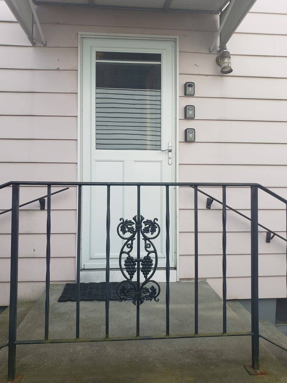 Lockboxes for each apartment 