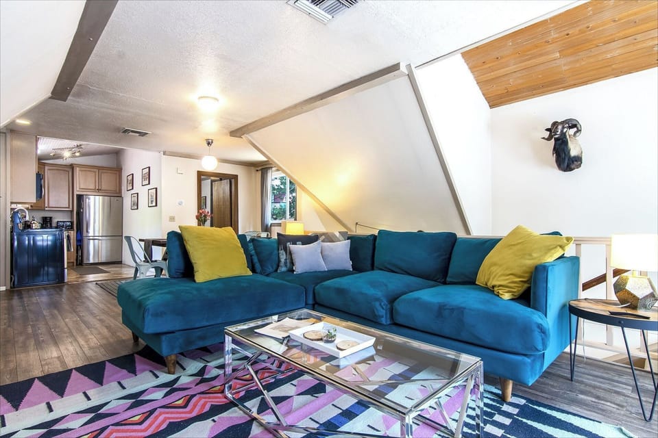 Living Room - opening floor plan w/Dining Area & Kitchen