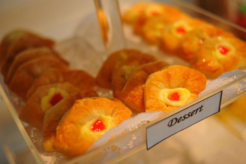 Daily buffet breakfast for a fee