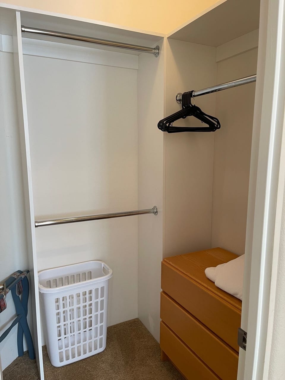middle bedroom walk in closet 