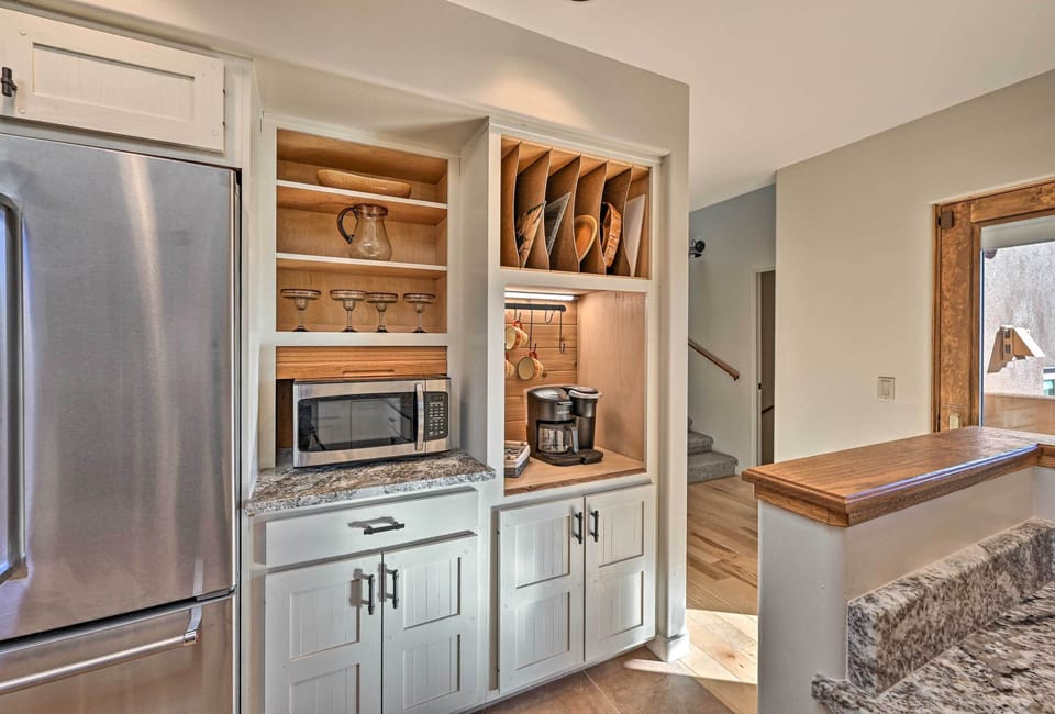 Kitchen coffee bar