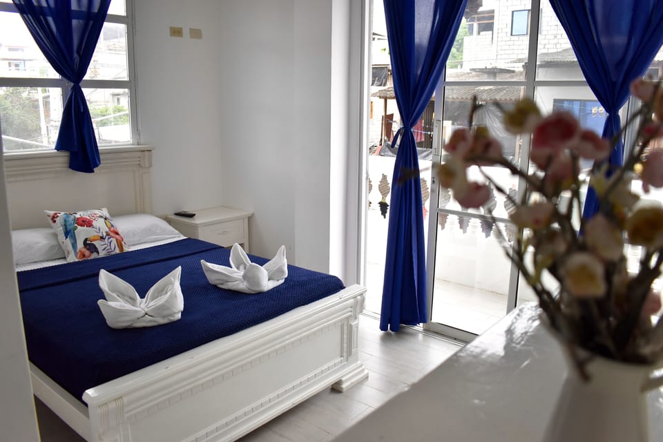 WiFi (free), bed sheets