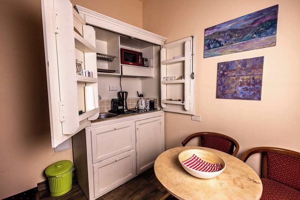 Full-size fridge, microwave, stovetop, espresso maker