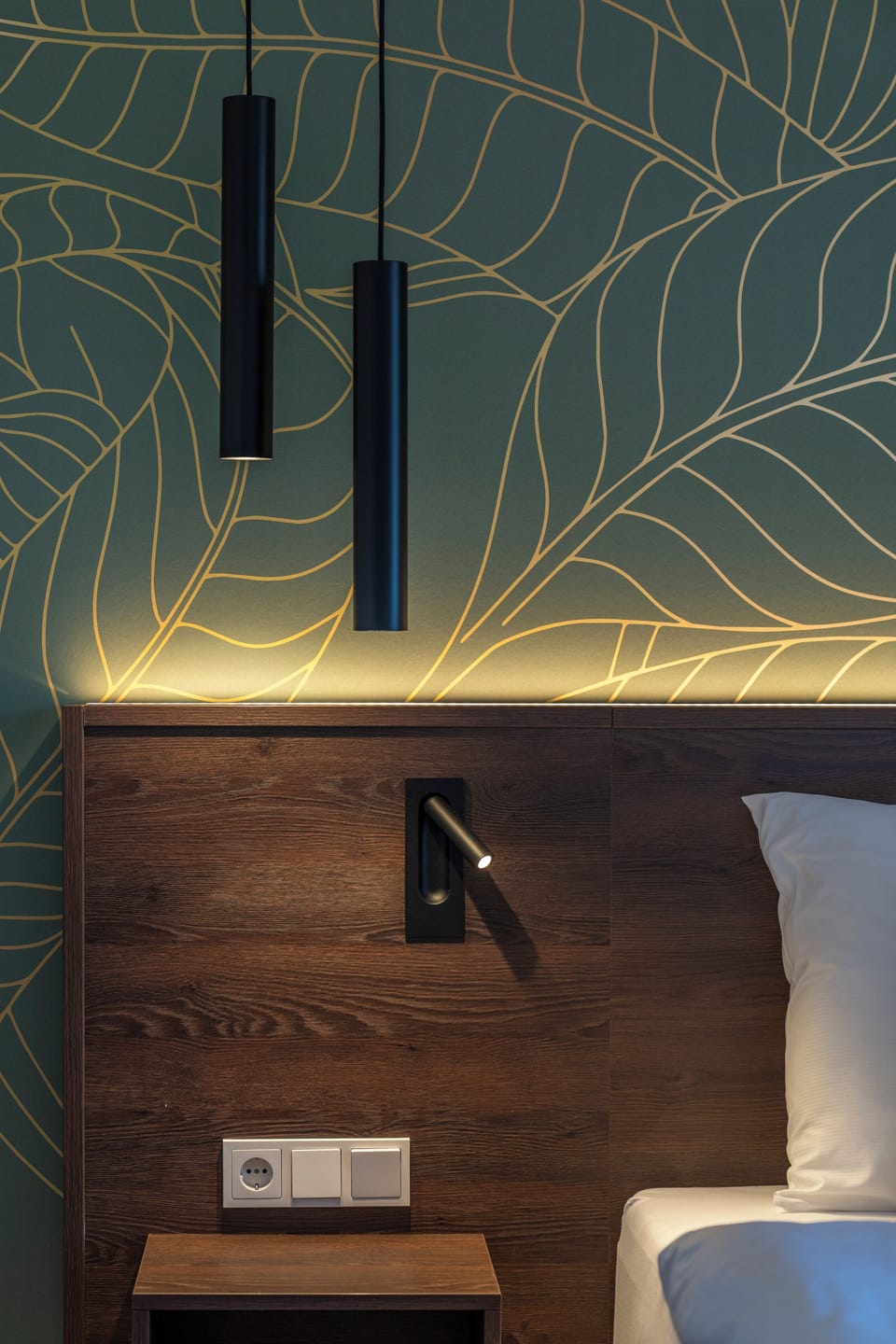 Premium bedding, in-room safe, desk, soundproofing
