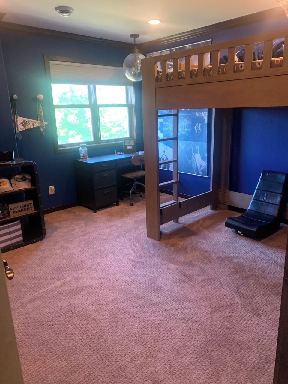 Queen bed. Queen air mattress can be requested to fit perfectly under loft. 