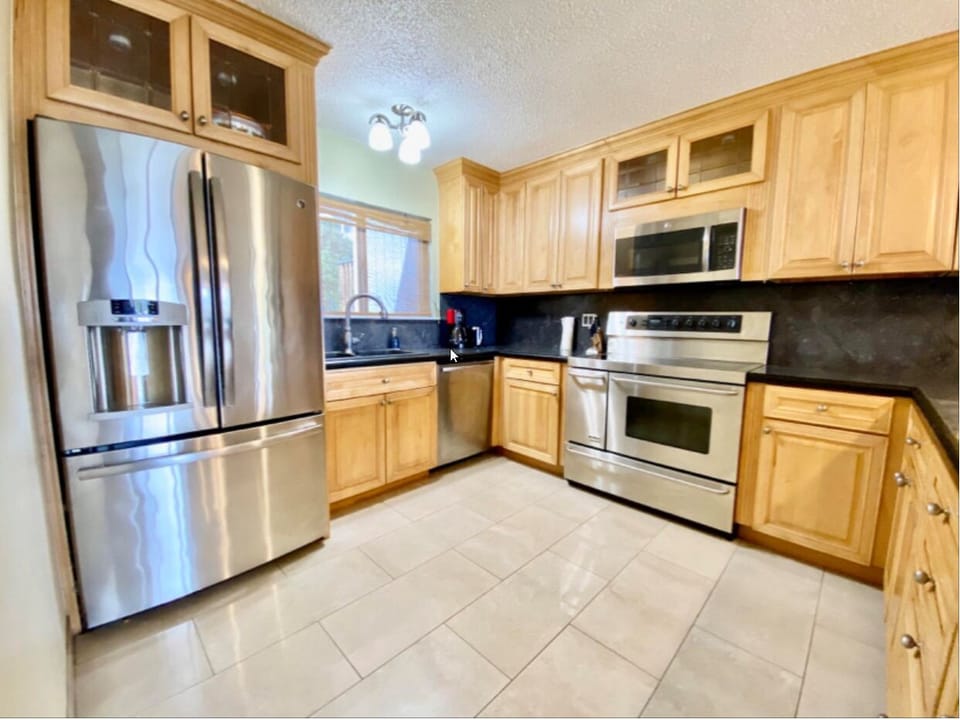 Well stocked kitchen for your stay 