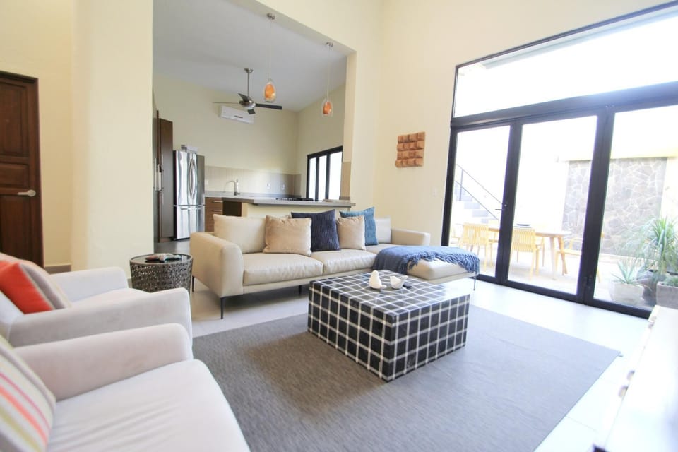 3BR Centro Home w/ Rooftop – Walk to Olas Altas Beach (178)