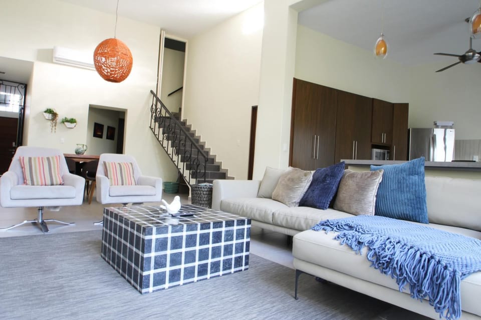 3BR Centro Home w/ Rooftop – Walk to Olas Altas Beach (157)