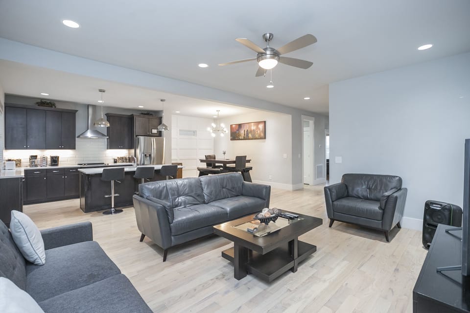 Super Spacious Living Room, Dining Room & Kitchen!