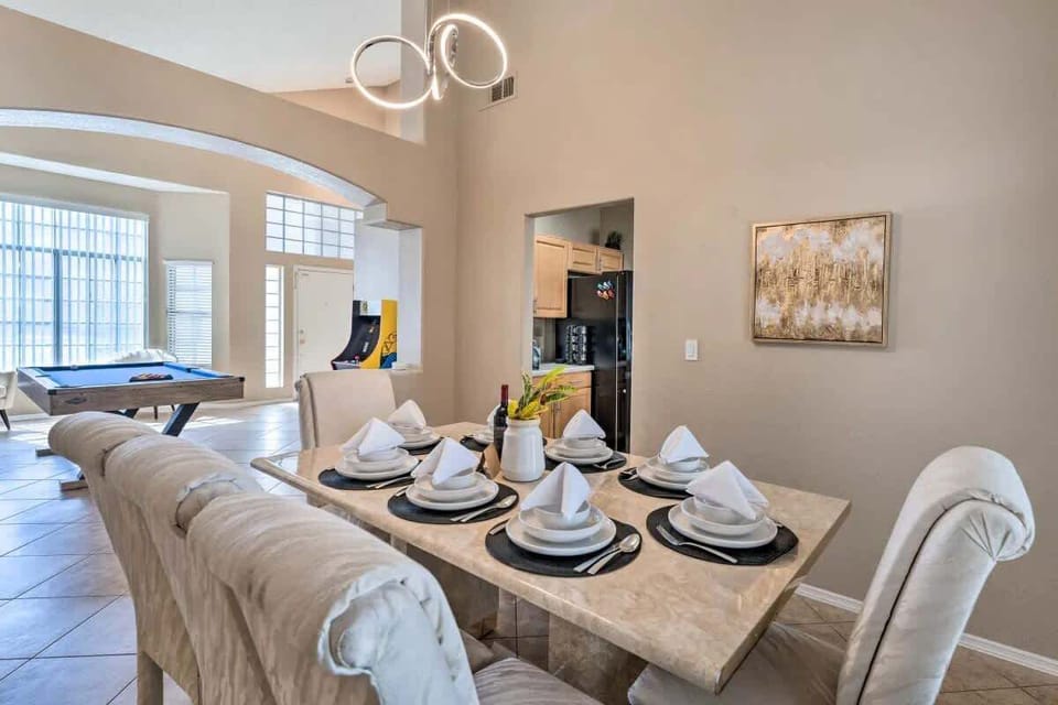 Dining Area | Coffee/Tea | Spices