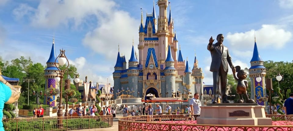 Walt Disney World is approximately 25 minutes from the villa.
