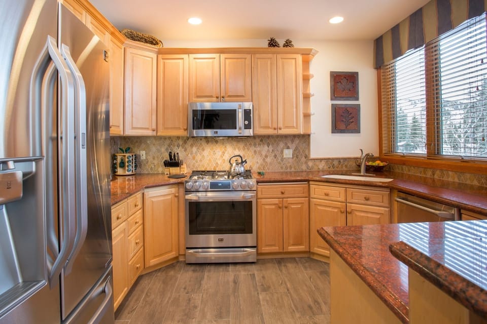 Room, Indoors, Kitchen, Furniture, Flooring