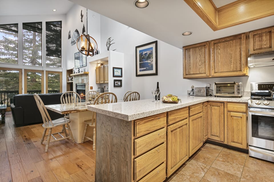 Indoors, Flooring, Floor, Kitchen, Hardwood