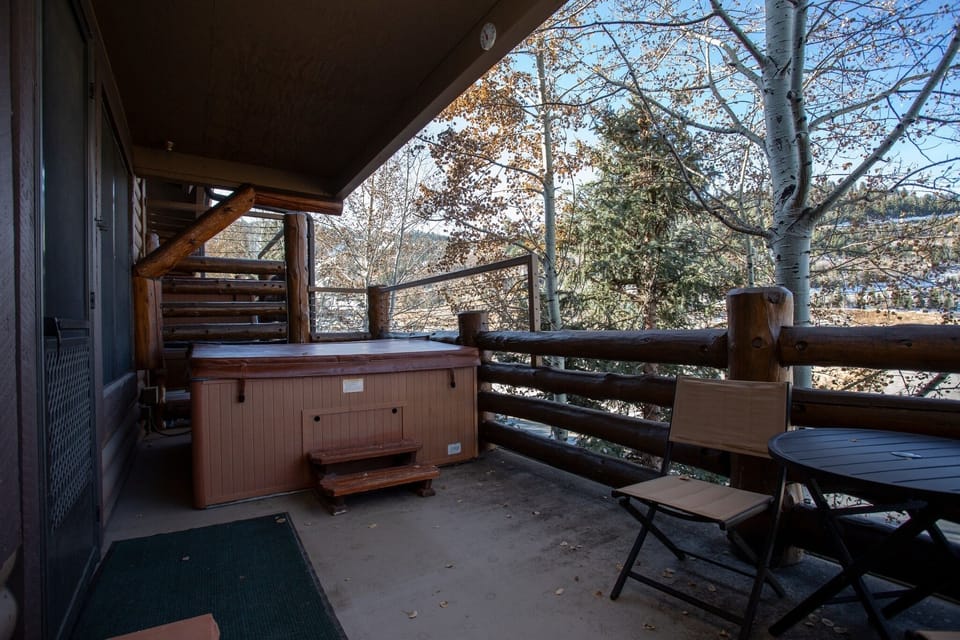 Handrail, Banister, Building, Hardwood, Cabin