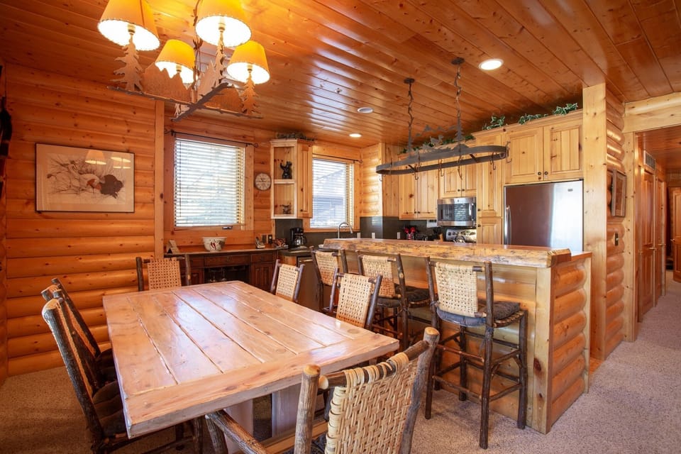 Hardwood, Chair, Furniture, Flooring, Indoors
