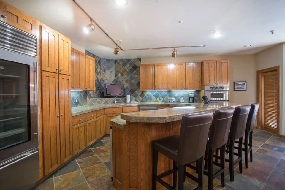 Room, Indoors, Kitchen, Kitchen Island, Furniture