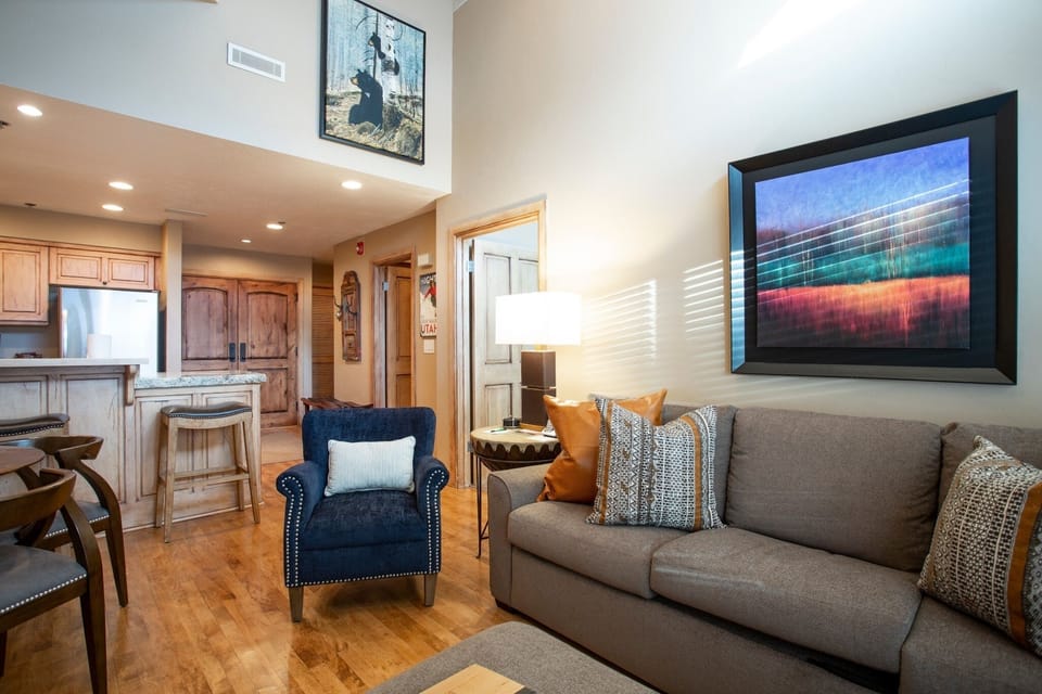 Flooring, Living Room, Room, Indoors, Couch