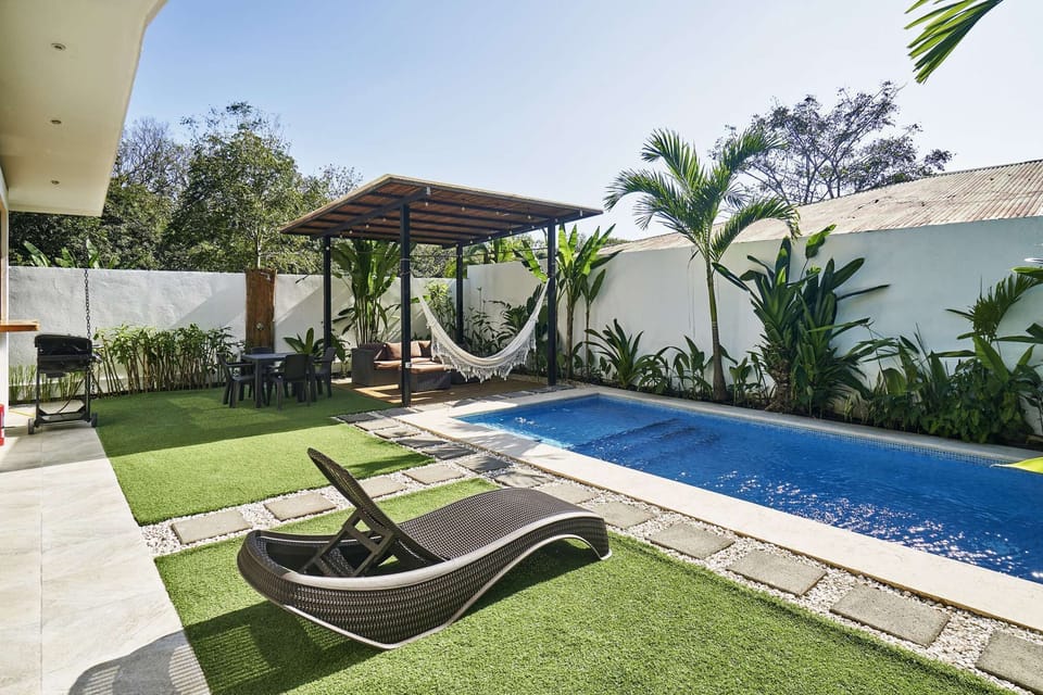Private garden and pool
