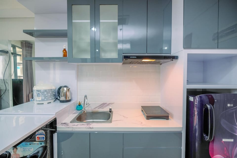 Apartment, 2 Bedrooms | Private kitchen | Fridge, stovetop, cookware/dishes/utensils