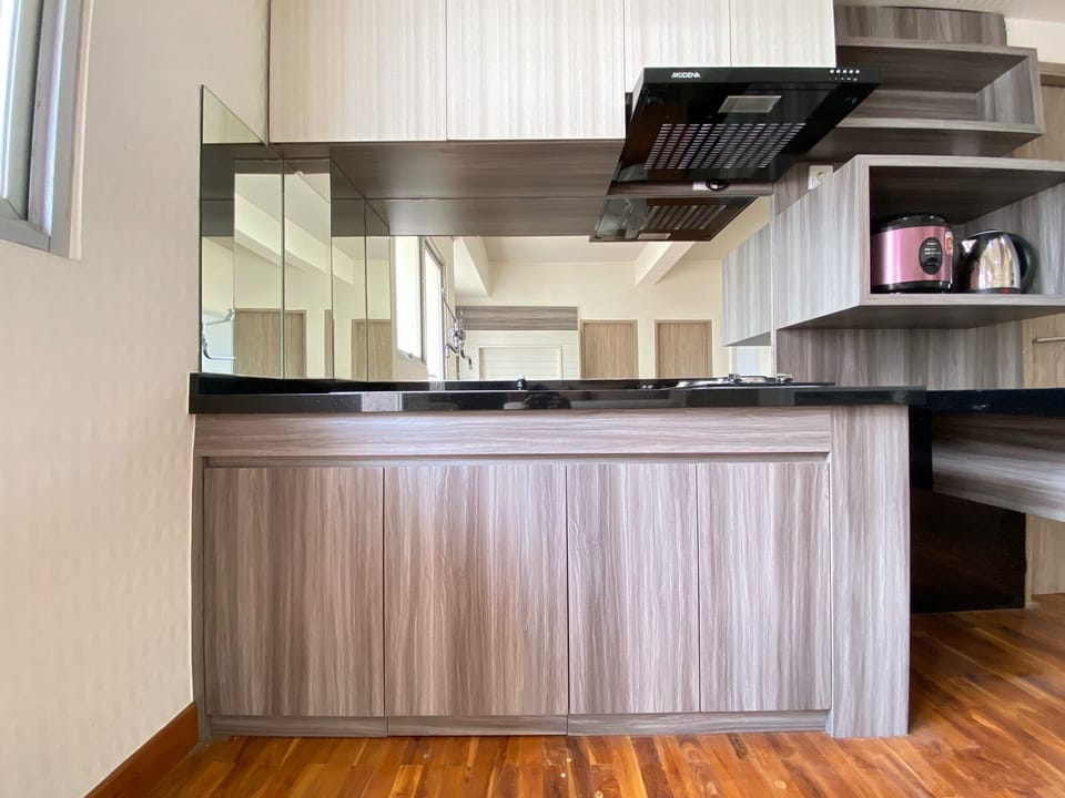 Apartment, 3 Bedrooms | Private kitchen | Fridge, stovetop, electric kettle, cookware/dishes/utensils