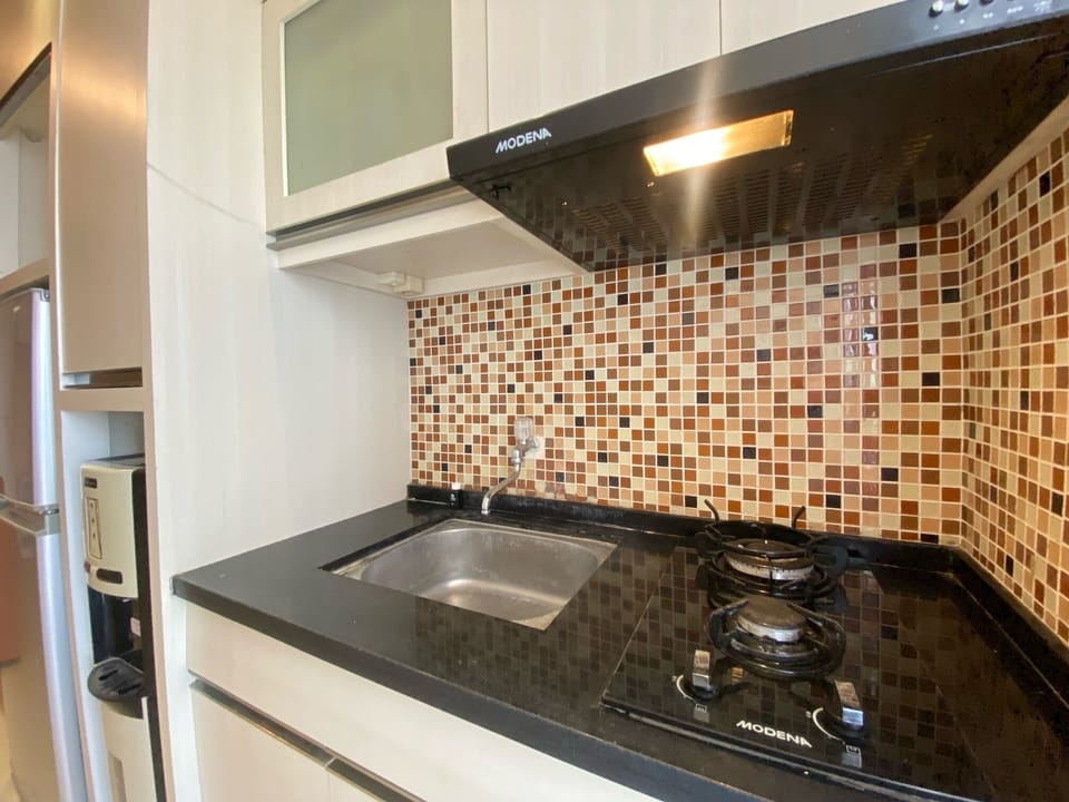 Apartment | Private kitchen | Fridge, stovetop, cookware/dishes/utensils