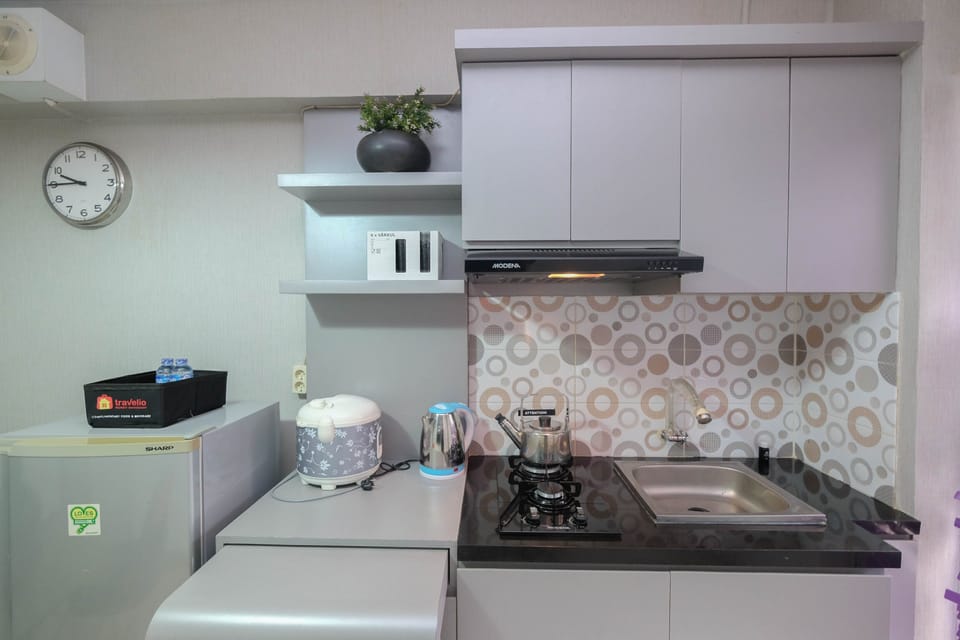 Apartment, 2 Bedrooms | Private kitchen | Fridge, stovetop, cookware/dishes/utensils