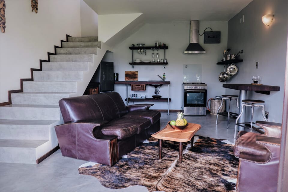 Luxury Studio, 1 King Bed | Living area | 43-inch Smart TV with satellite channels, TV, Netflix