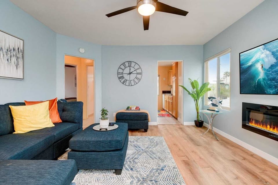 The living room comes complete with a flat screen television with Roku- which includes live local TV and Netflix. Amazon Prime Video, Hulu and many other channels are available with your own login credentials.