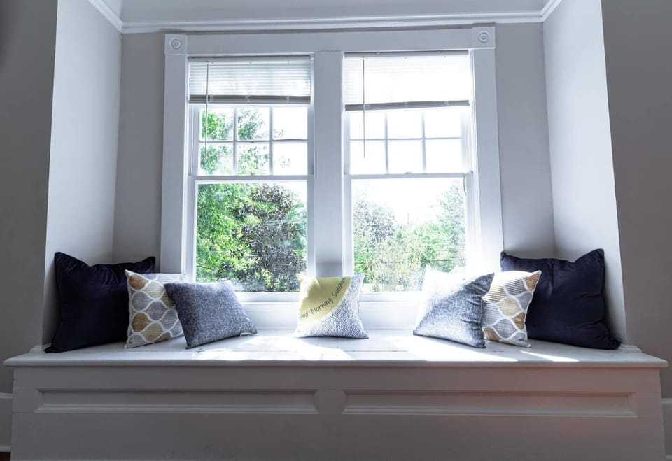 You can see everything from your private window