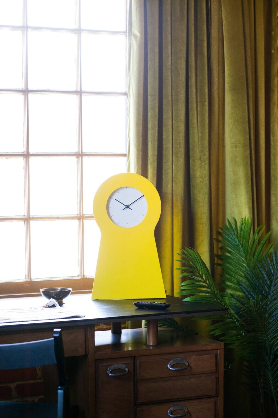 Work remote in your own workspace equipped with a TV for an extra monitor