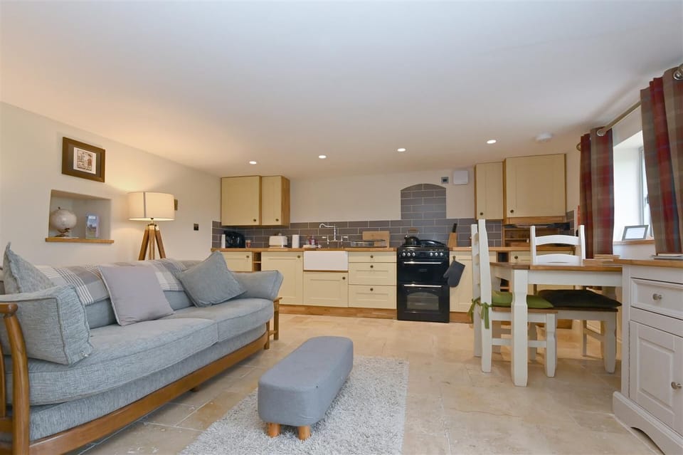 Cottage, 1 Bedroom | Living area | TV