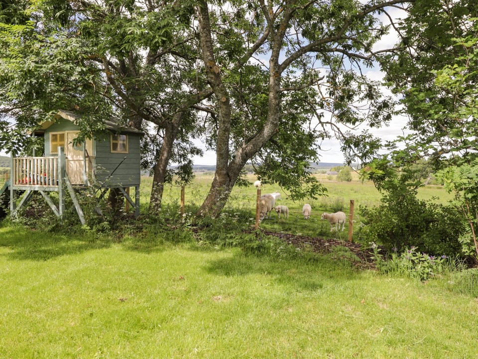 Cottage | Interior