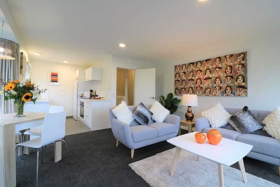 Spacious Lounge