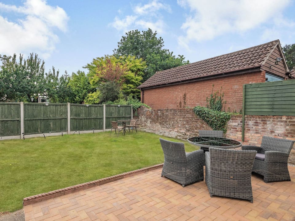 Garden | Manager&rsquo;s Cottage, Loddon