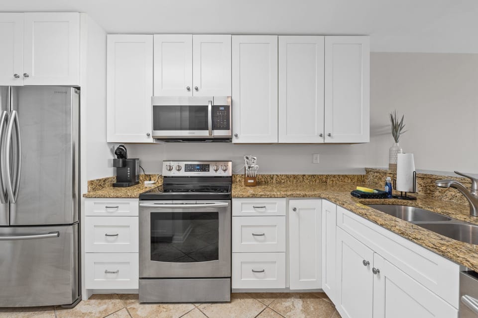 This stylish, fully equipped kitchen is as functional as it is beautiful.