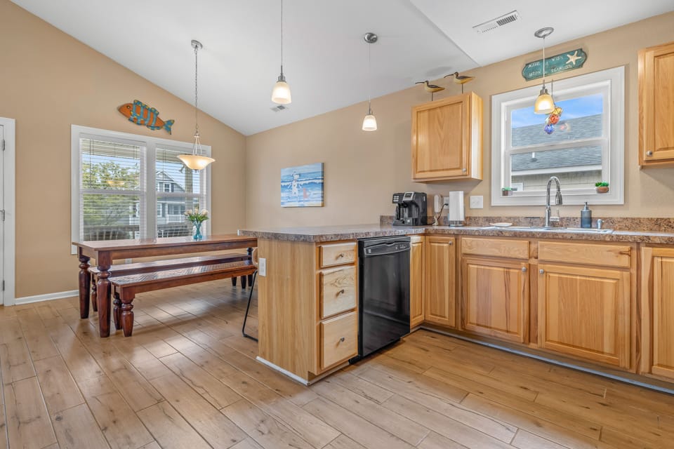 Dining table with seating for 6 and peninsula for 3