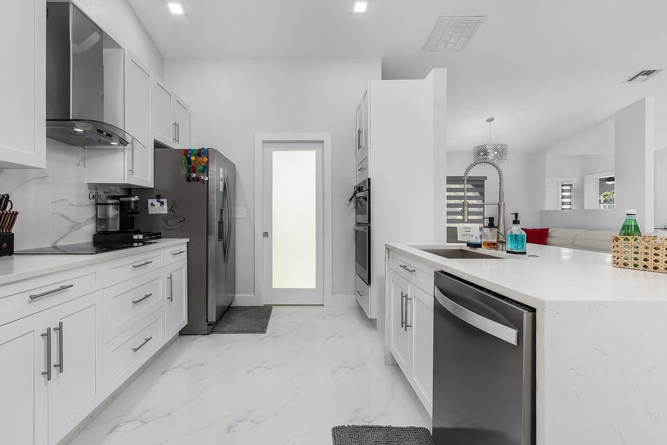 Fully equipped kitchen