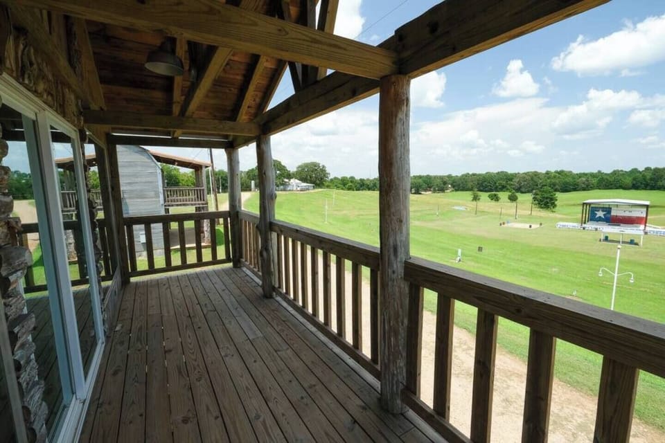 Upper porch