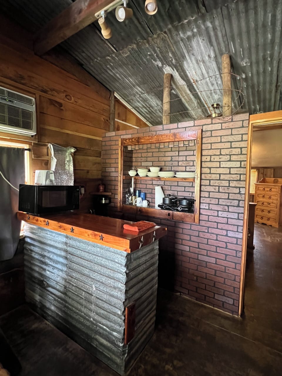Bar/Kitchenette Area