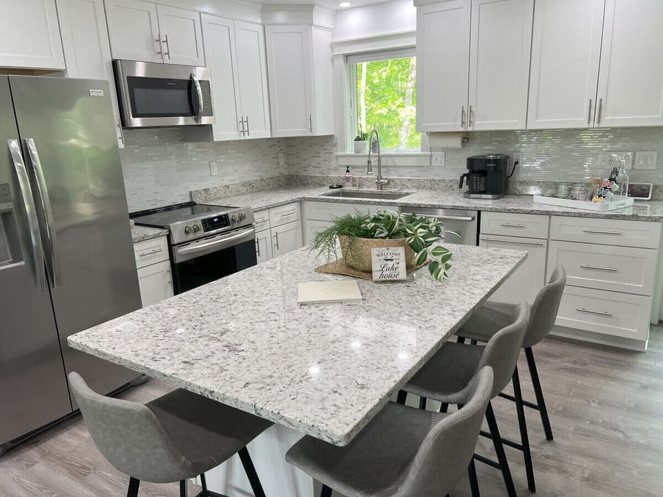 Cook like a local! Our fully equipped kitchen features modern stainless steel appliances and all the premium cookware you need to whip up a gourmet meal.