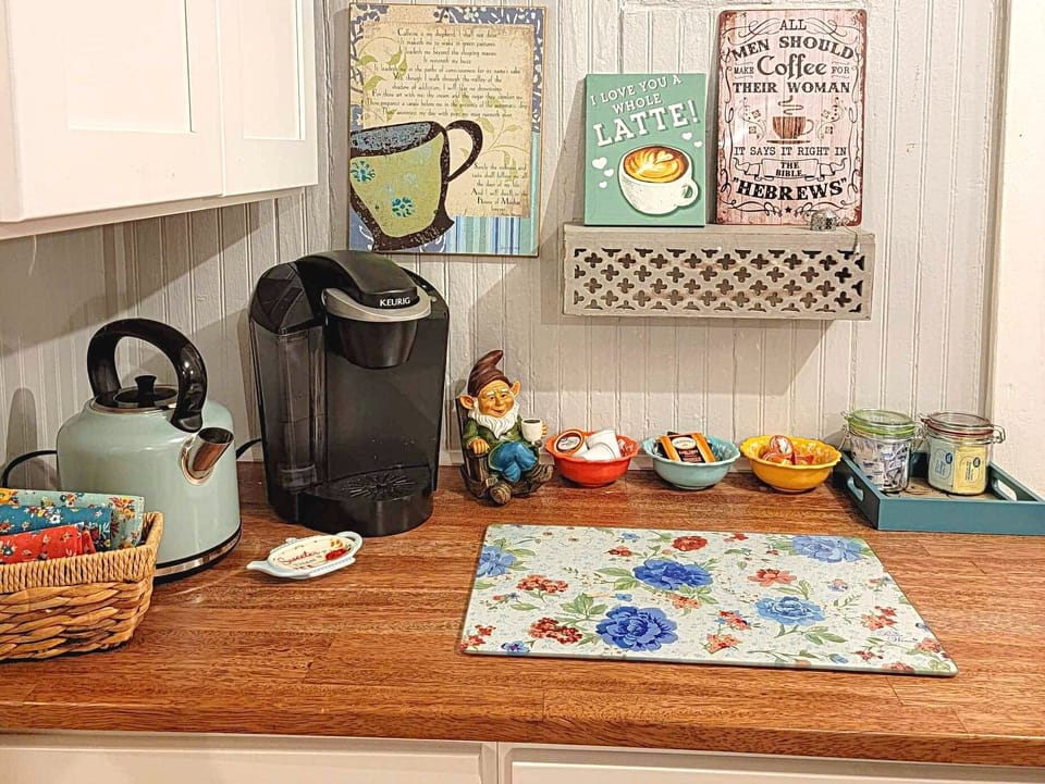 Coffee/Tea bar
