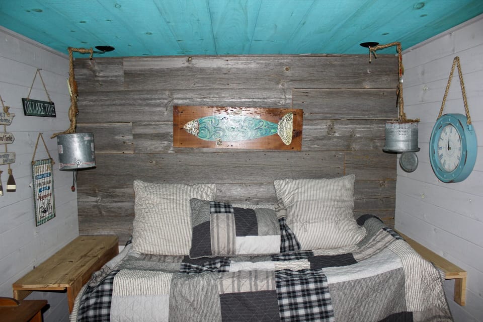 bunkie inside
