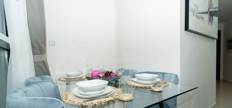 Deluxe Apartment | In-room dining