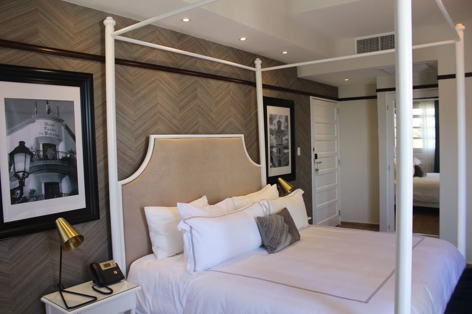 Deluxe Room | Minibar, in-room safe, free WiFi
