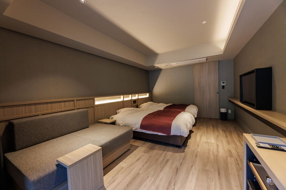 Down comforters, in-room safe, iron/ironing board, free WiFi