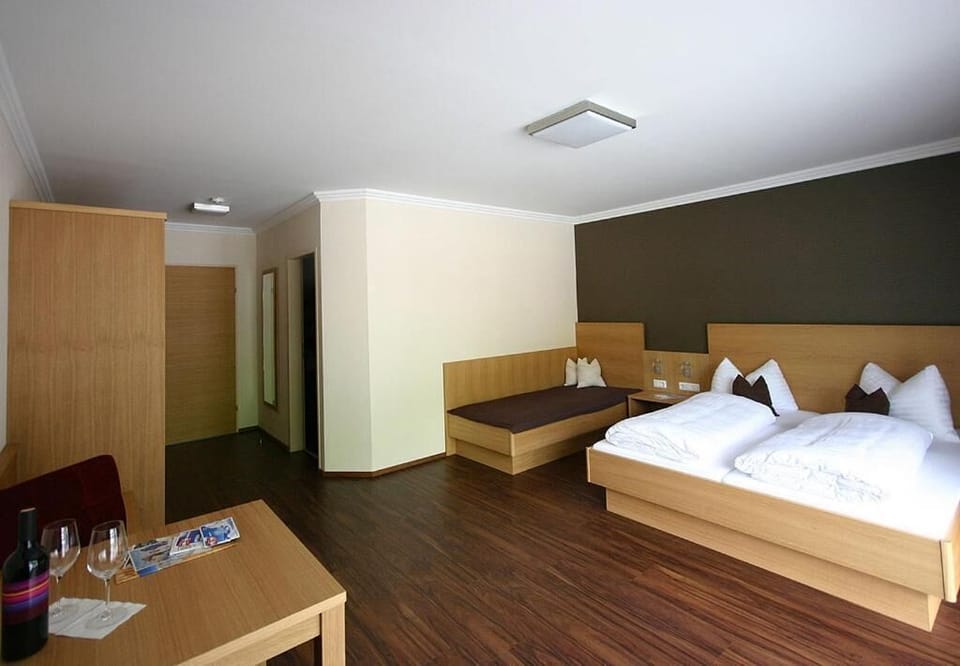 In-room safe, desk, soundproofing, bed sheets