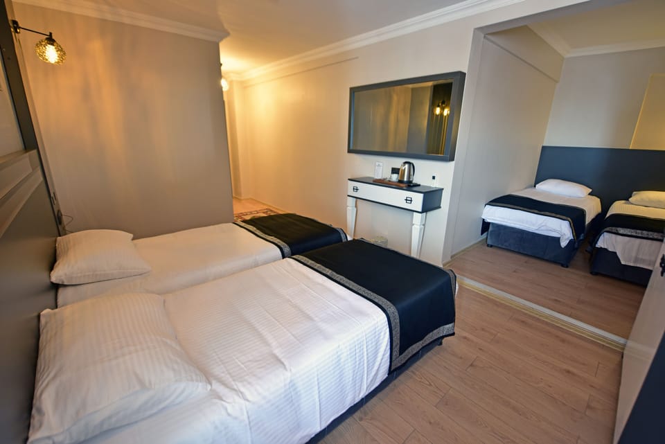 Quadruple Room | In-room safe, free WiFi